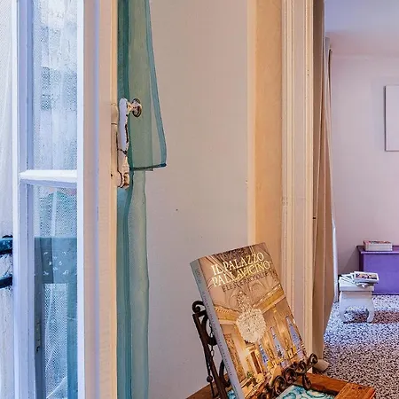 Apartment A Palazzo Pallavicino By Wonderful Italy
